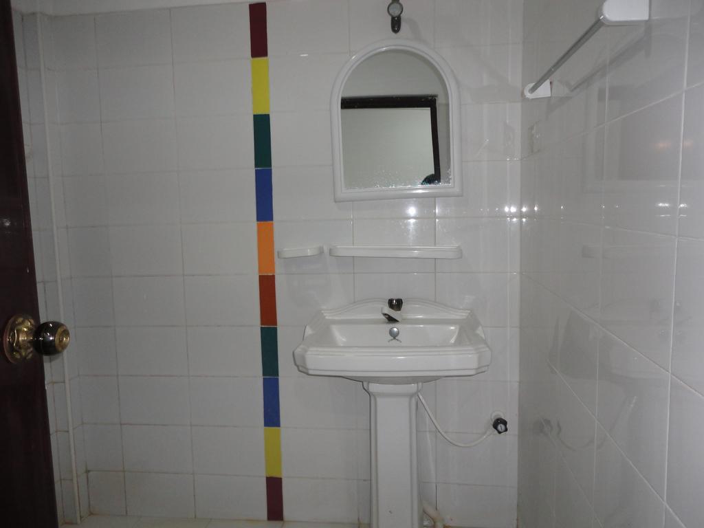 Yoho Hotel Arugambay Beach Inn Arugam Bay Bilik gambar