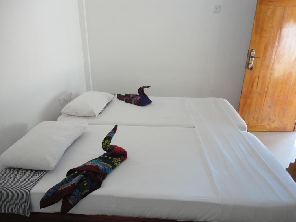Yoho Hotel Arugambay Beach Inn Arugam Bay Bilik gambar